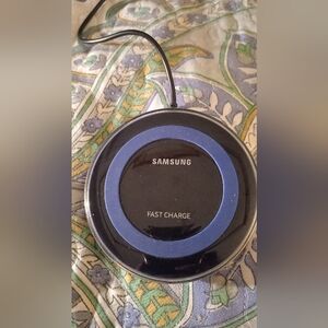 Samsung Fast Charge Wireless Charging Pad For Sale!!